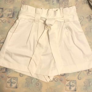 High waisted, paper bag shorts